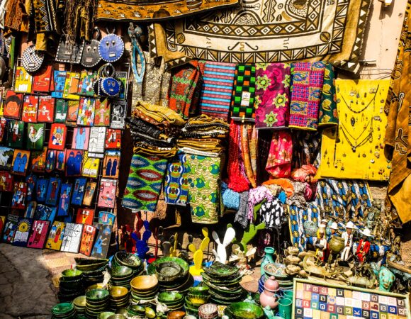 Shopping Tips in Morocco 2024: How to Navigate Markets and Souks for Authentic Finds