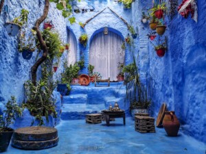 chefchaouen alleyways